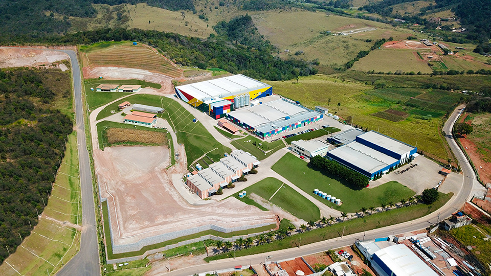 Ballagro-vista-aerea-2019-C Parque fabril - Matriz